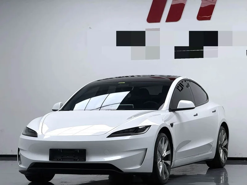 Tesla Model 3 — фото 2