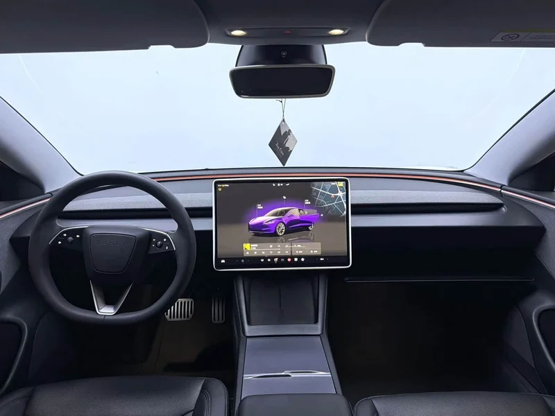 Tesla Model 3 — фото 4