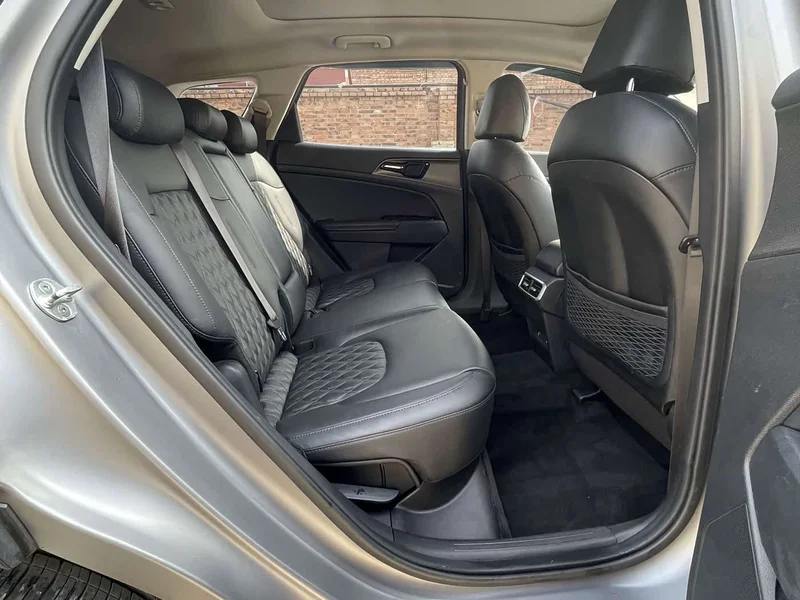 Kia Sportage — фото 10