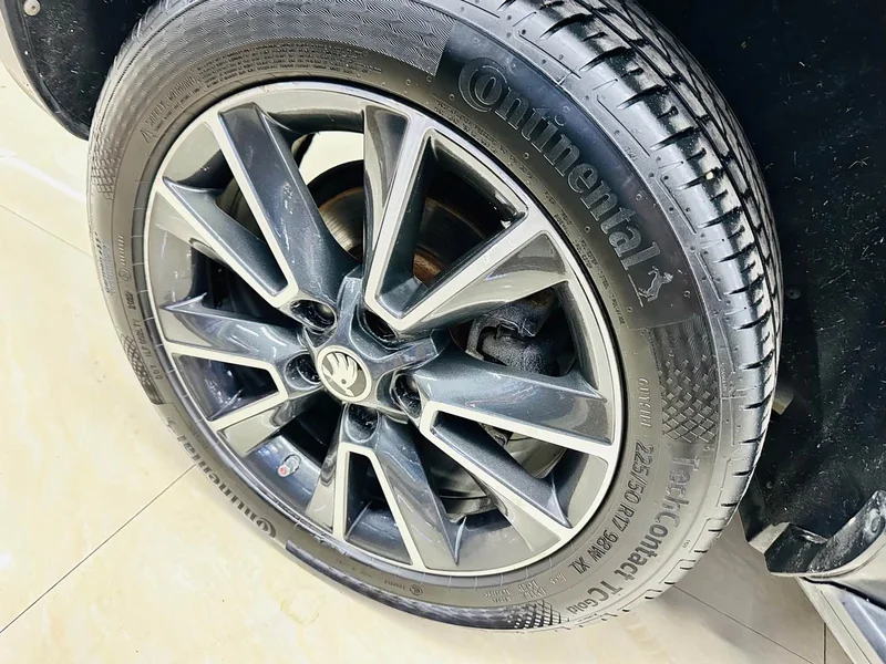 Skoda Yeti — фото 11