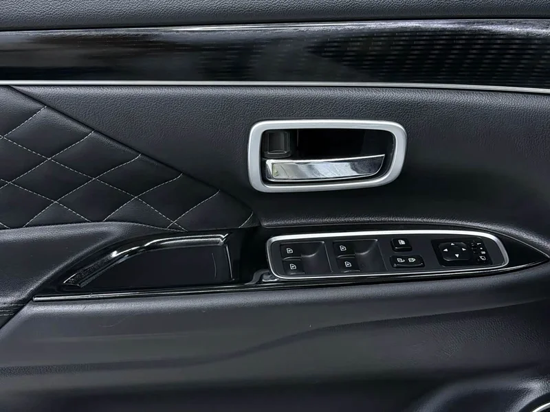 Mitsubishi Outlander — фото 11