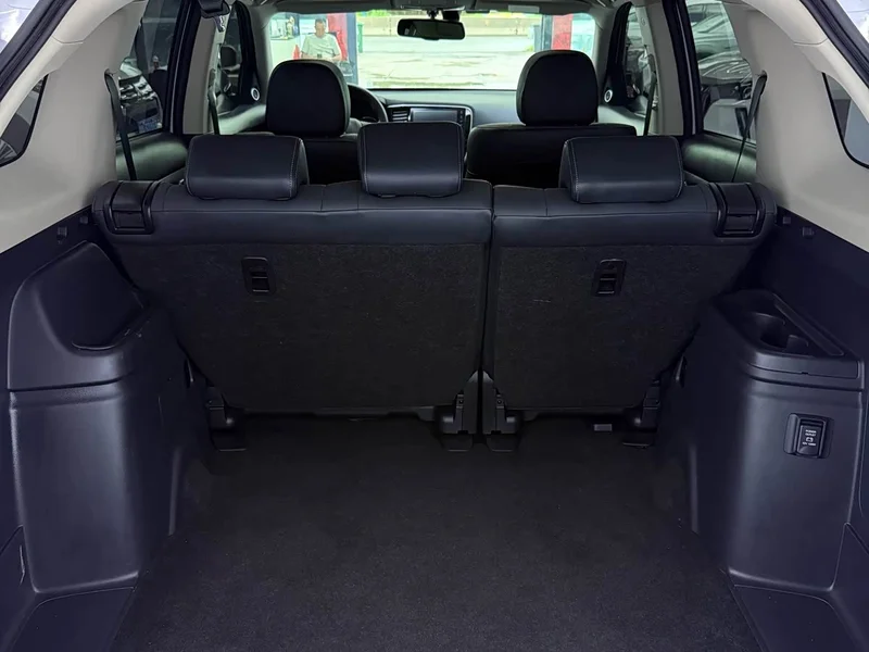 Mitsubishi Outlander — фото 18