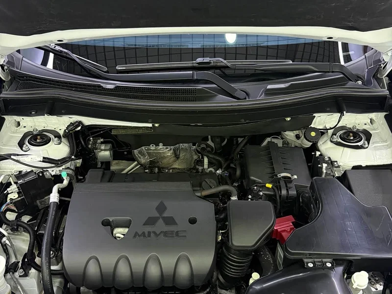 Mitsubishi Outlander — фото 21