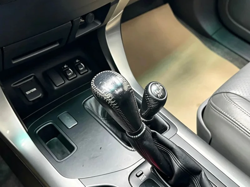 Toyota Prado — фото 14