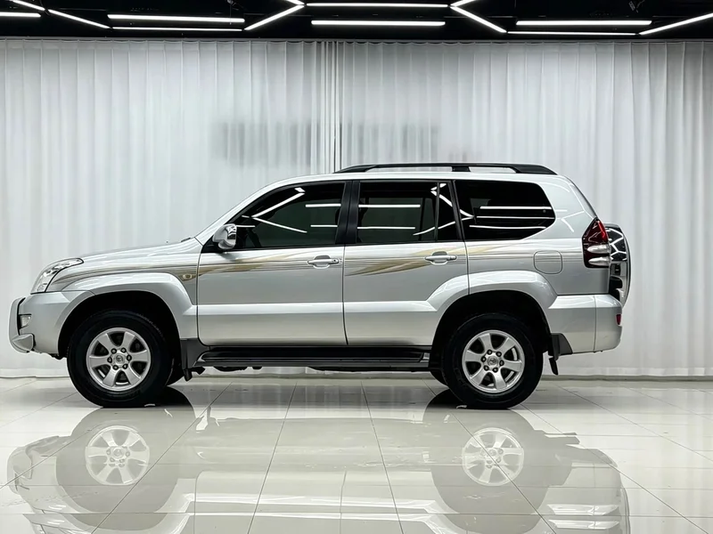 Toyota Prado — фото 2