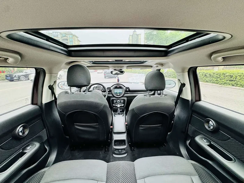 MINI CLUBMAN — фото 18