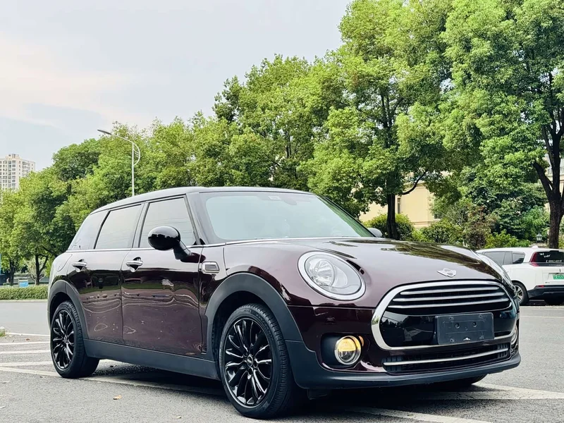 MINI CLUBMAN — фото 20