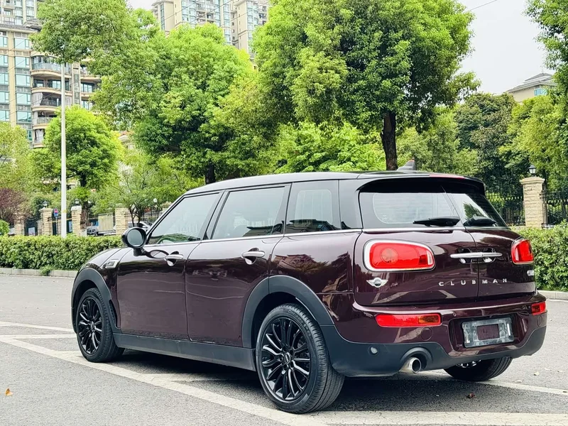 MINI CLUBMAN — фото 24