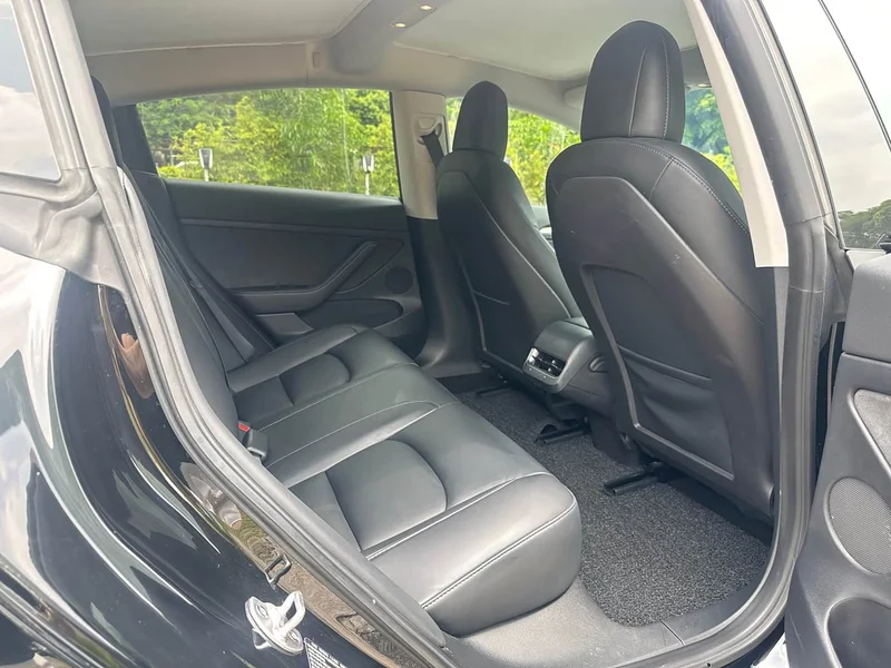 Tesla Model 3 — фото 14
