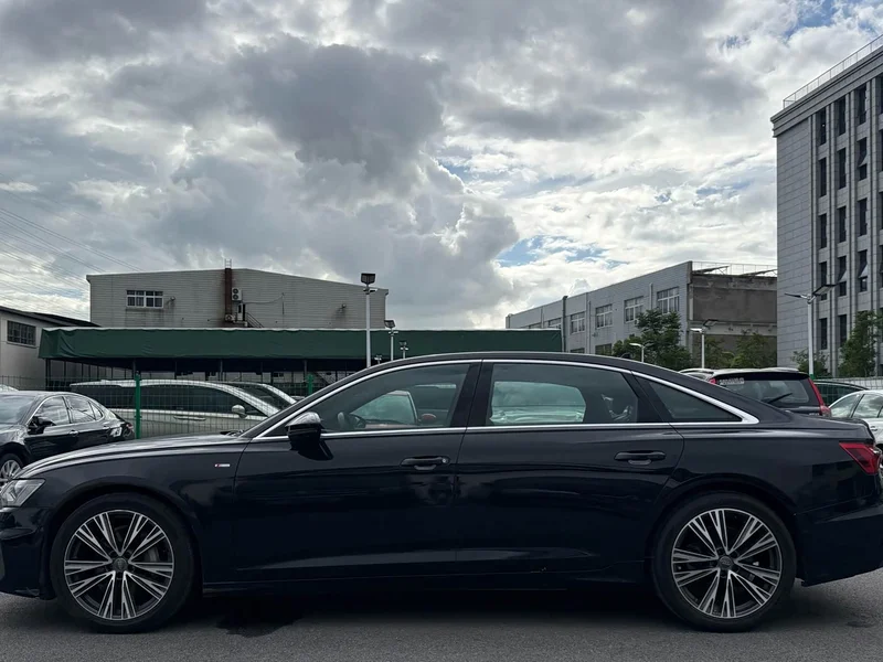 Audi A6L — фото 17