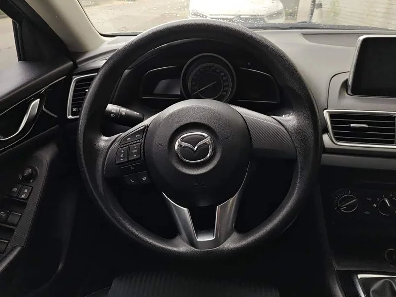 Mazda 3 Axela — фото 15