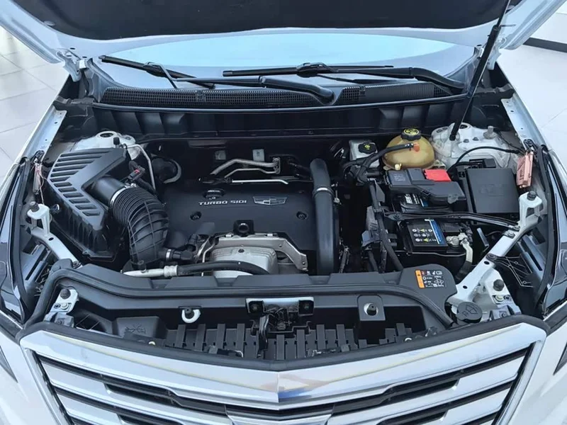 Cadillac XT5 — фото 10