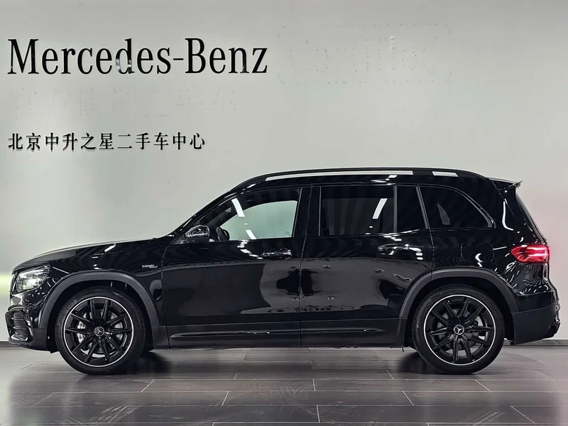 Mercedes-Benz GLB AMG — фото 2