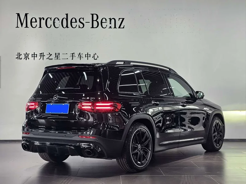 Mercedes-Benz GLB AMG — фото 3