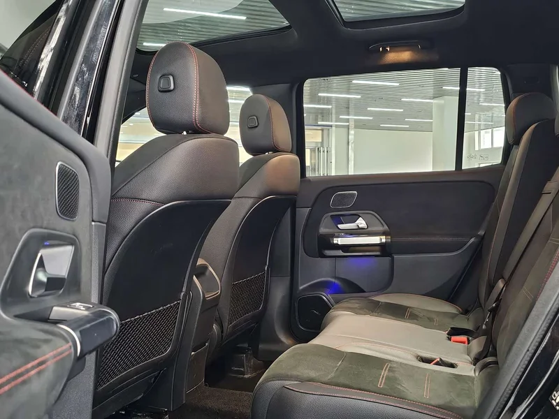 Mercedes-Benz GLB AMG — фото 10
