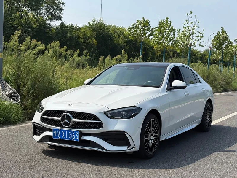 Mercedes-Benz C-Class — фото 1