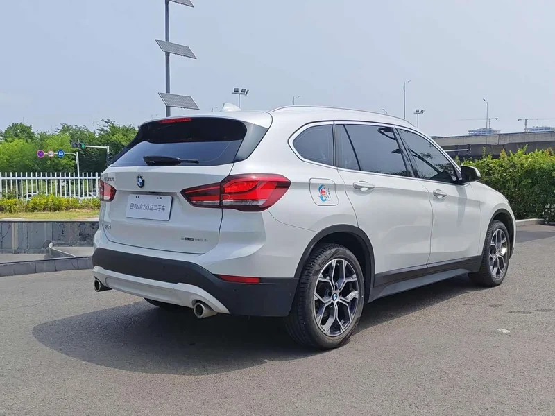 BMW X1 — фото 4