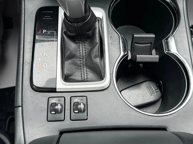 Toyota Highlander — фото 15