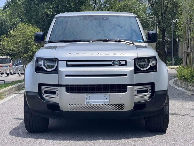 Land Rover Defender — фото 2