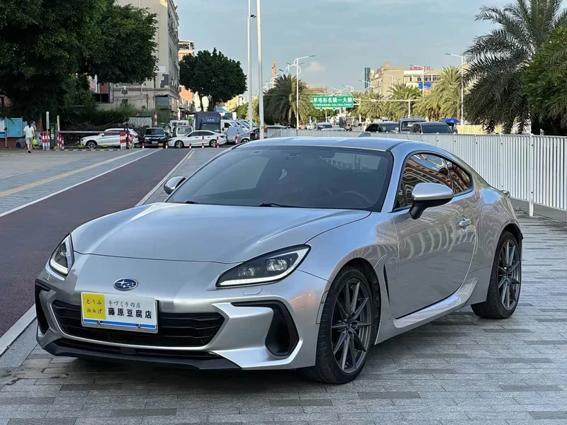 Subaru BRZ — фото 1