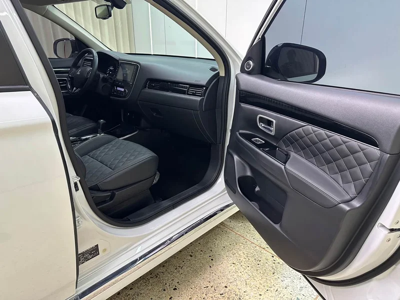 Mitsubishi Outlander — фото 16