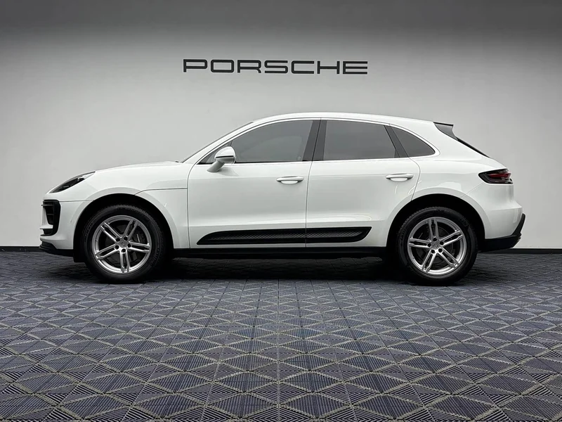 Porsche Macan — фото 14