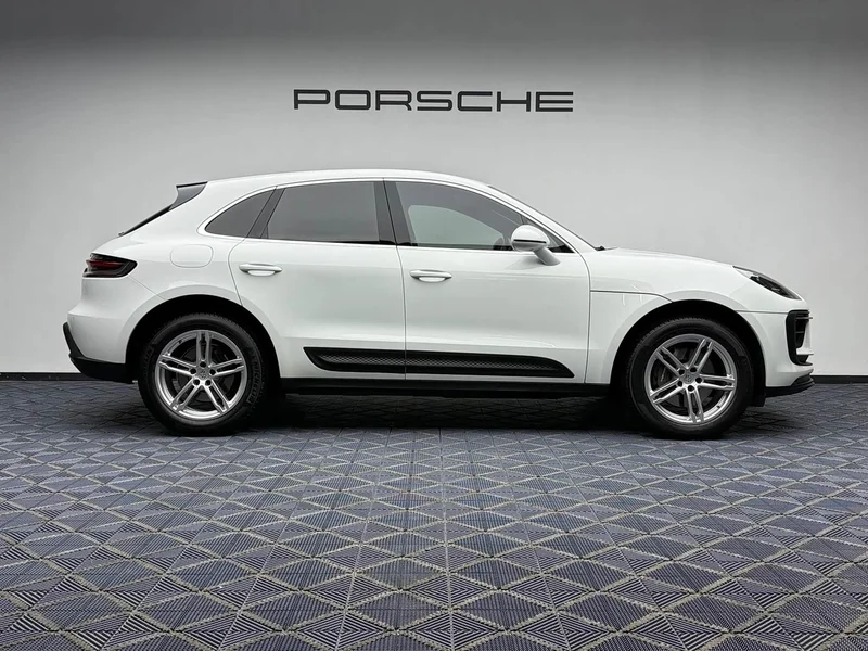 Porsche Macan — фото 15