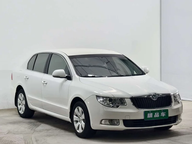 Volkswagen Superb — фото 3