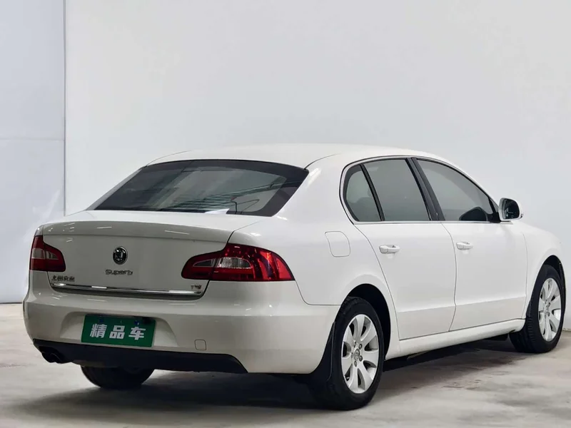 Volkswagen Superb — фото 4