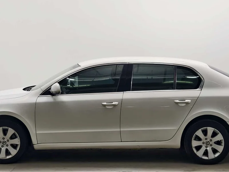 Volkswagen Superb — фото 7