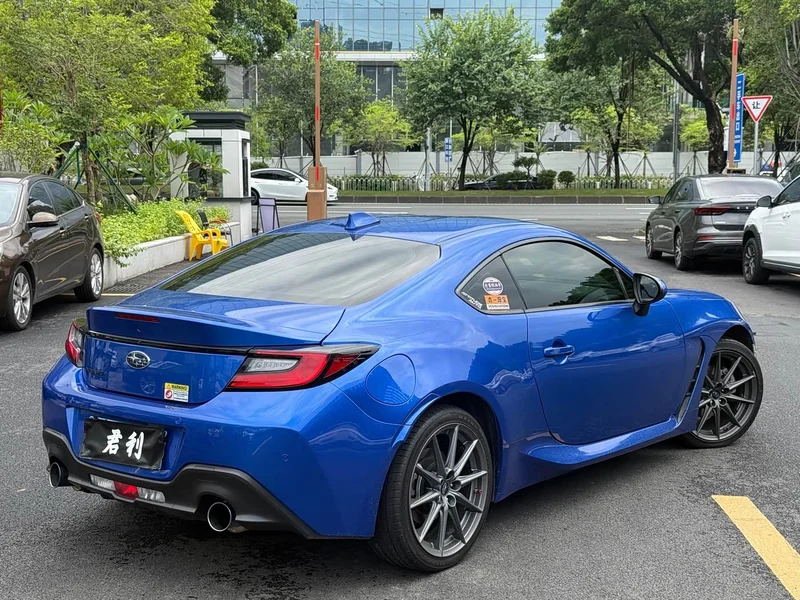 Subaru BRZ — фото 2