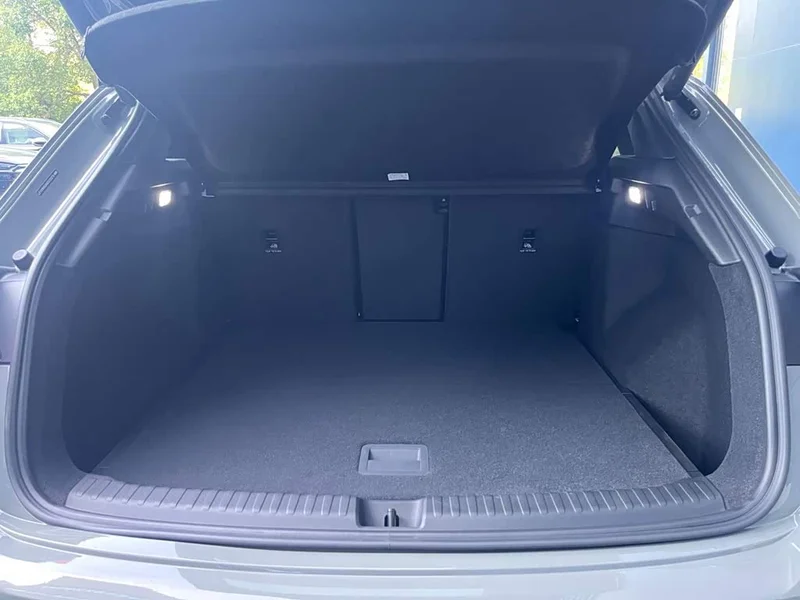 Audi Q4 e-tron — фото 15