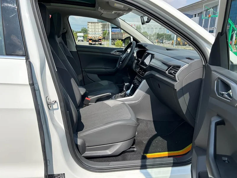 Volkswagen T-Cross — фото 13