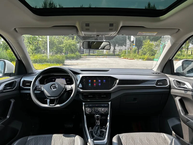 Volkswagen T-Cross — фото 16
