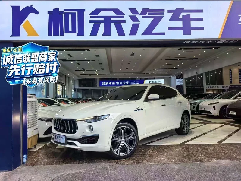Maserati Levante — фото 1