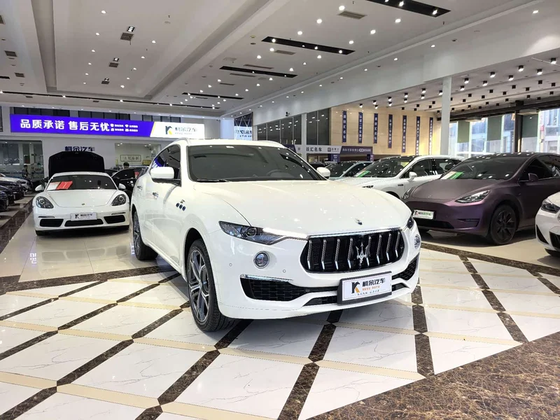 Maserati Levante — фото 4