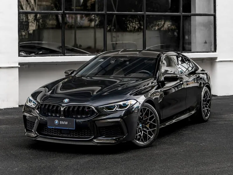 BMW M8 — фото 1