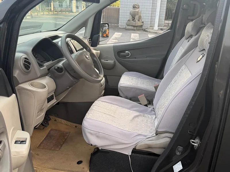 Nissan NV200 — фото 14