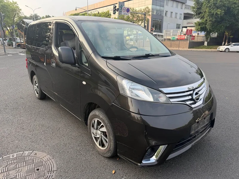Nissan NV200 — фото 3