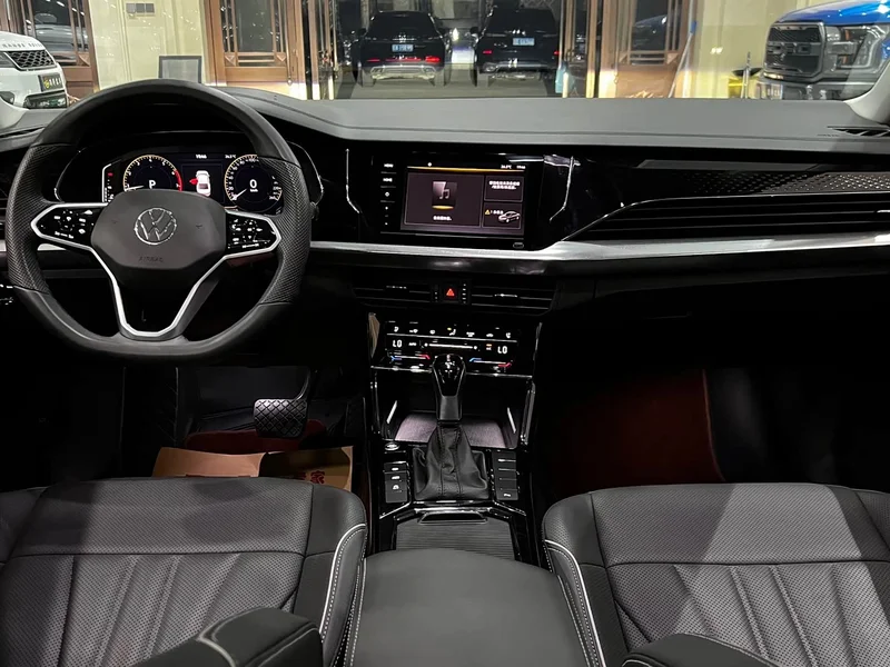 Volkswagen Passat — фото 17