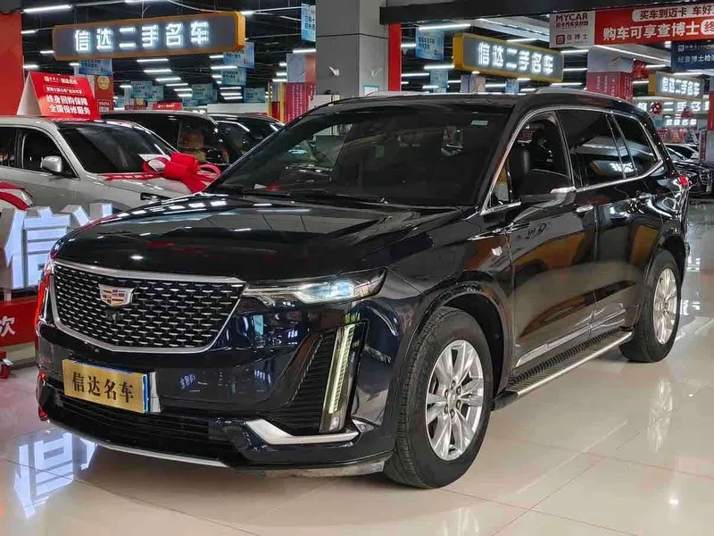 Cadillac XT6 — фото 1