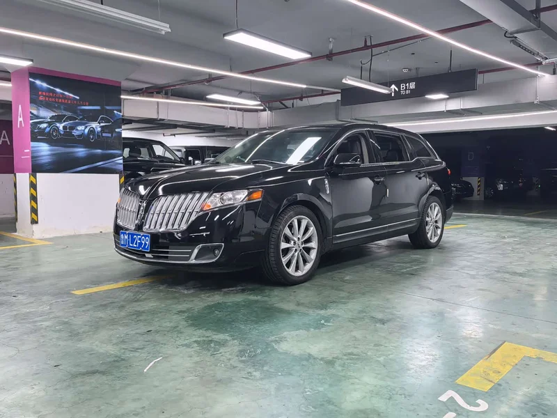 Lincoln MKT