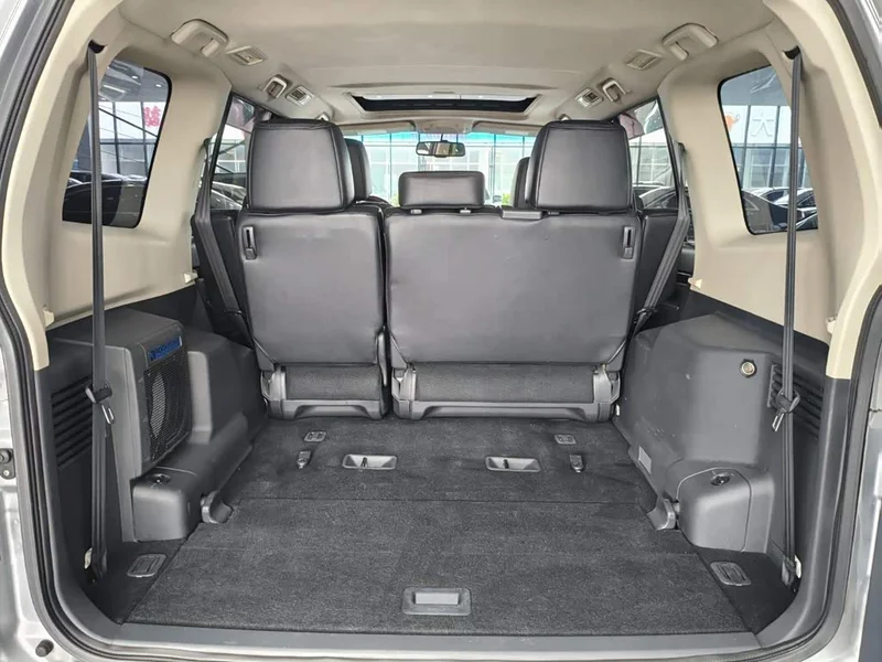 Mitsubishi Pajero (Imported) — фото 16