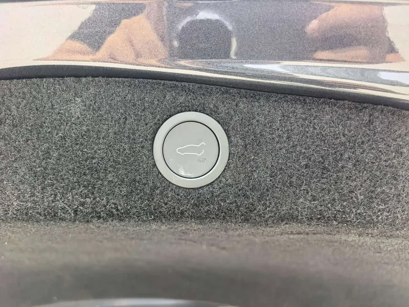 Tesla Model 3 — фото 16