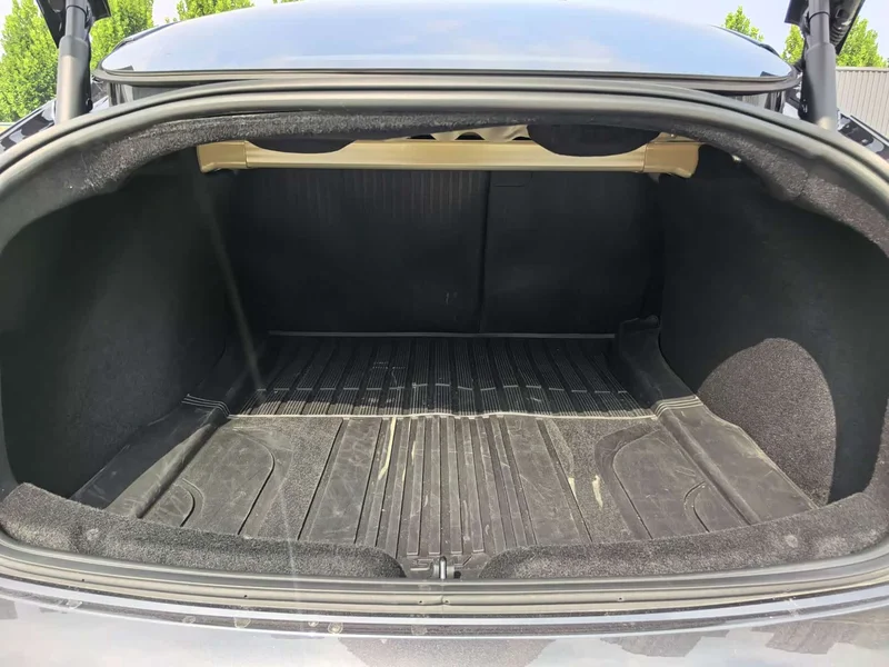 Tesla Model 3 — фото 17