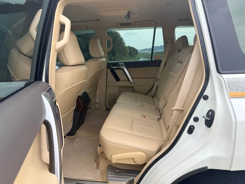 Toyota Prado — фото 11