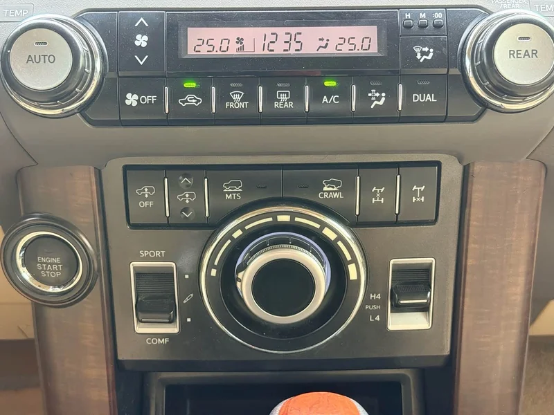 Toyota Prado — фото 18