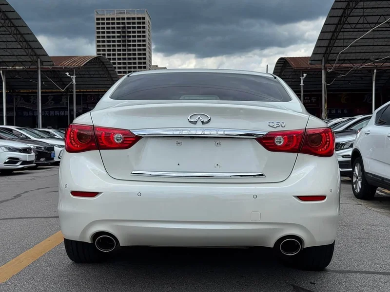 Infiniti Q50L — фото 6