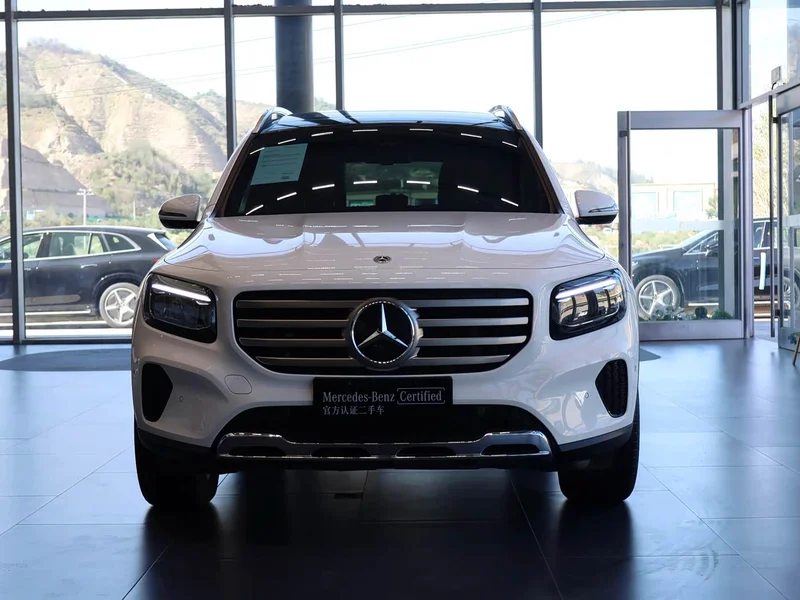 Mercedes-Benz GLB — фото 2
