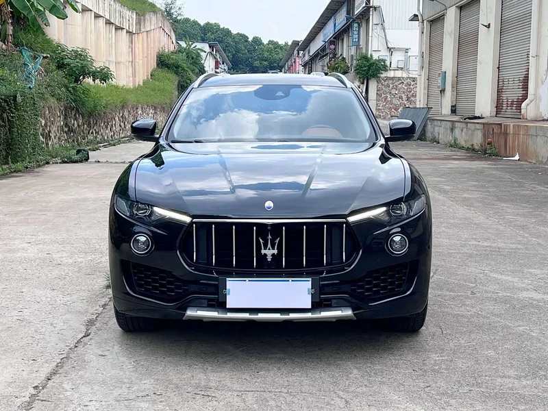 Maserati Levante — фото 2